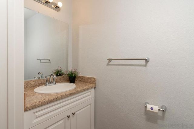 3286 Caminito Eastbluff 114, La Jolla, CA 92037
