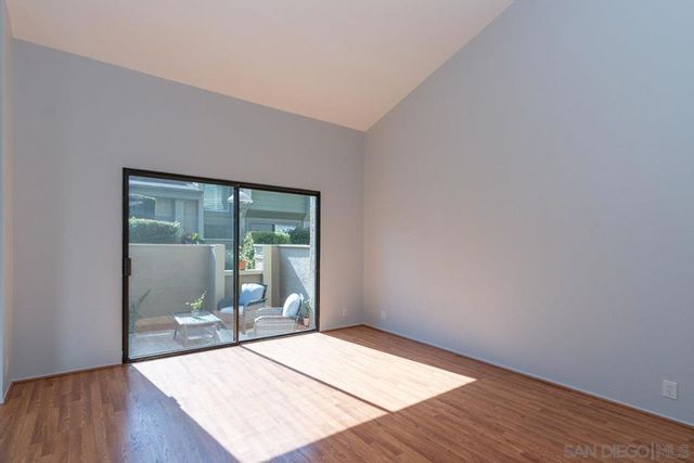 3286 Caminito Eastbluff 114, La Jolla, CA 92037