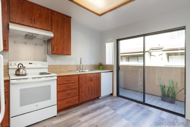 3286 Caminito Eastbluff 114, La Jolla, CA 92037