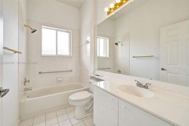 10131 Lombardy Dr, Tamarac, FL 33321