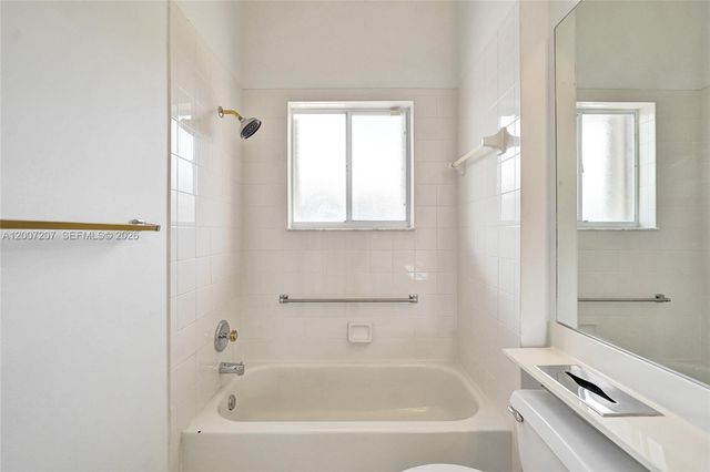 10131 Lombardy Dr, Tamarac, FL 33321