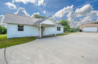 1304 W Walnut Street, Tecumseh, OK 74873