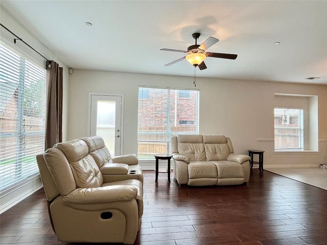 2204 Paige Court, Carrollton, TX 75006