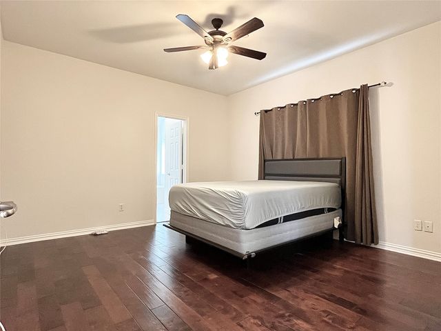 2204 Paige Court, Carrollton, TX 75006
