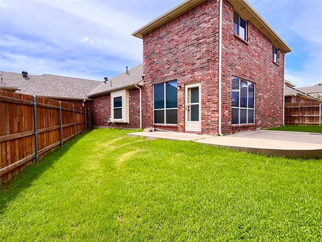 2204 Paige Court, Carrollton, TX 75006