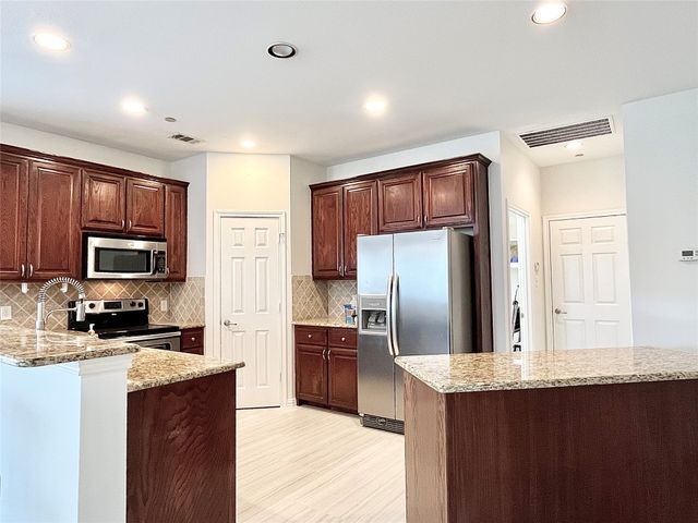 2204 Paige Court, Carrollton, TX 75006