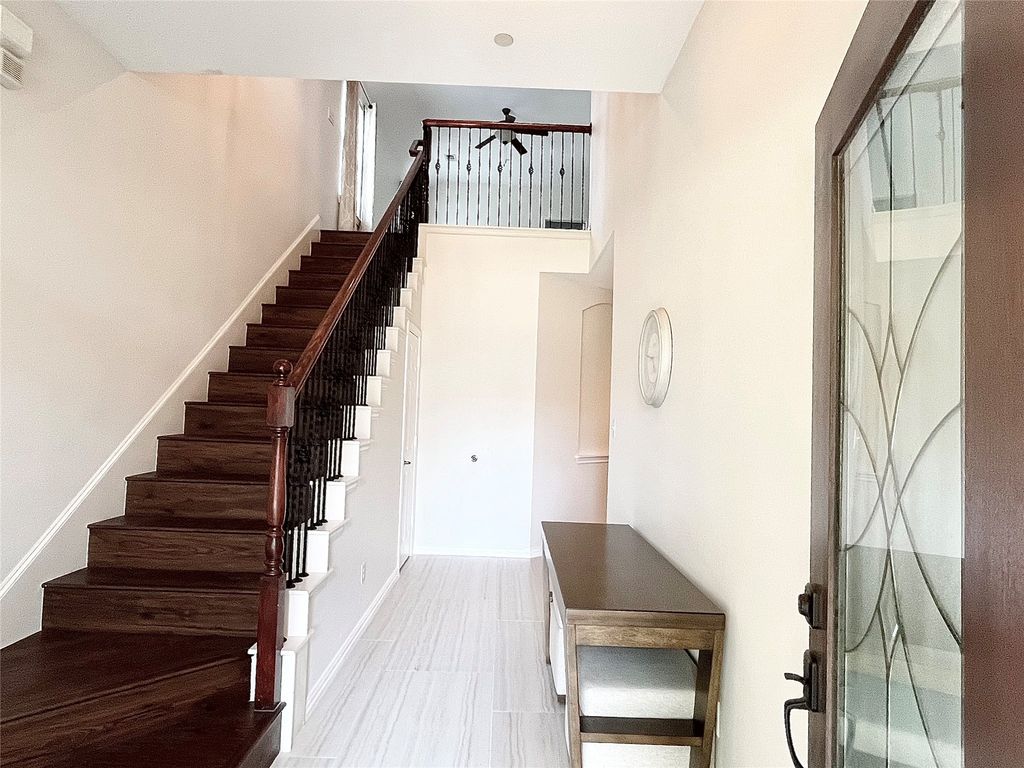 2204 Paige Court, Carrollton, TX 75006