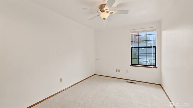 24243 SE 43RD Court, Sammamish, WA 98029