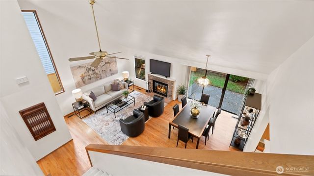 24243 SE 43RD Court, Sammamish, WA 98029