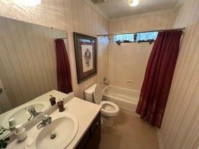 590 Lakeview Woods Drive, Mobile, AL 36695