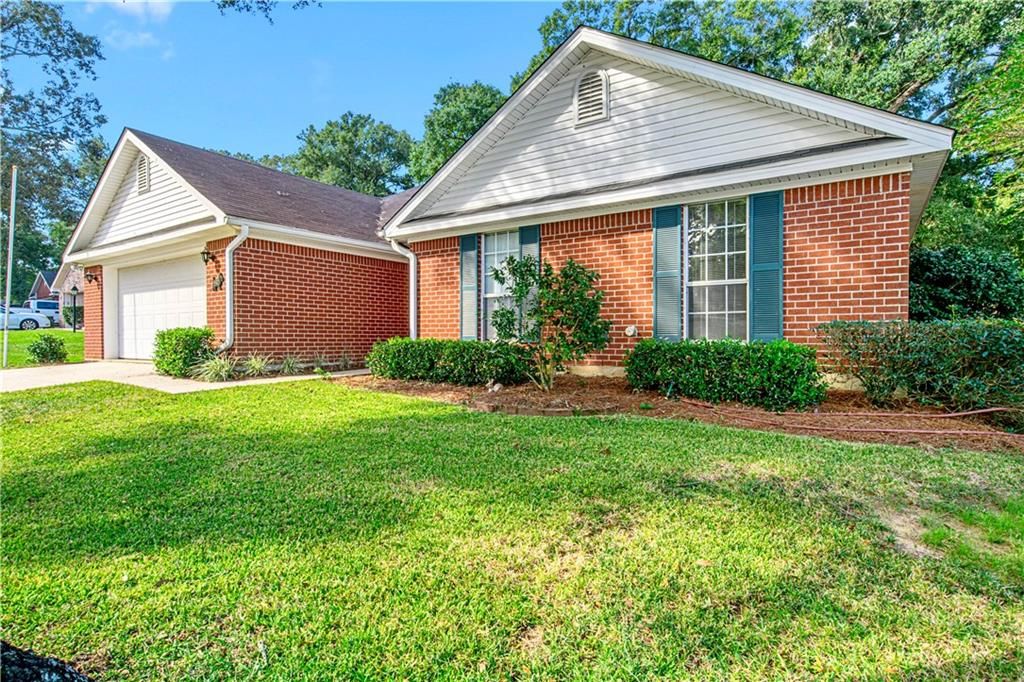 590 Lakeview Woods Drive, Mobile, AL 36695 — photo 2