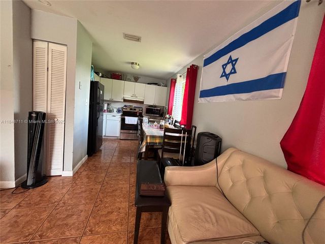 997 NW 11 STREET, Homestead, FL 33030