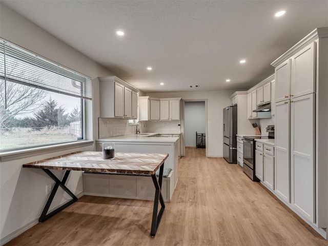 16 Orlando Drive, Shawnee, OK 74804