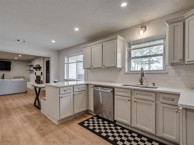 16 Orlando Drive, Shawnee, OK 74804