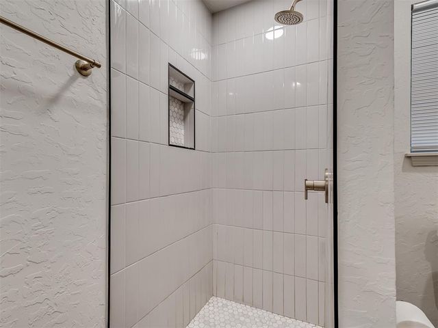 16 Orlando Drive, Shawnee, OK 74804