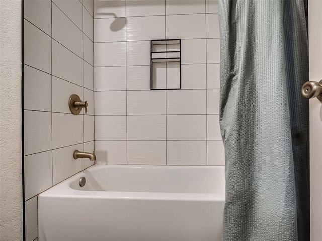 16 Orlando Drive, Shawnee, OK 74804