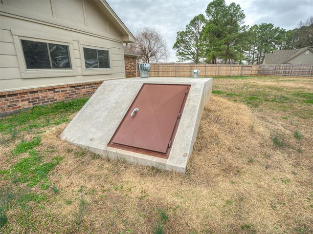 16 Orlando Drive, Shawnee, OK 74804