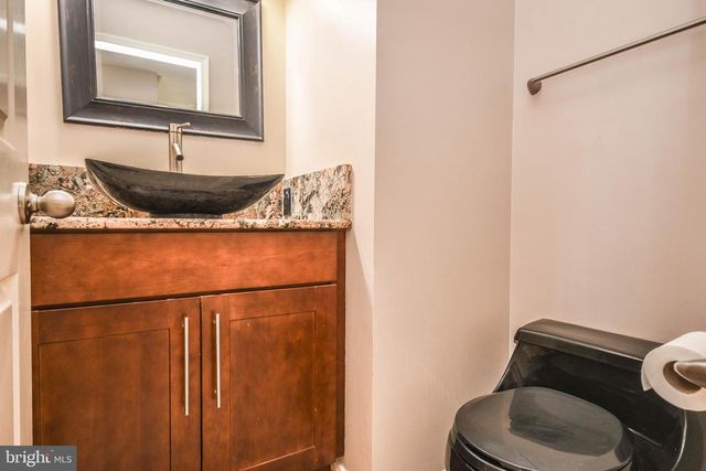 5918 EDSON LN, Rockville, MD 20852