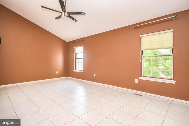 5918 EDSON LN, Rockville, MD 20852
