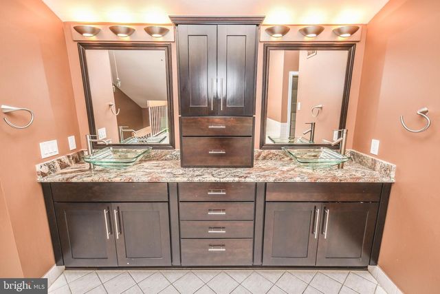 5918 EDSON LN, Rockville, MD 20852
