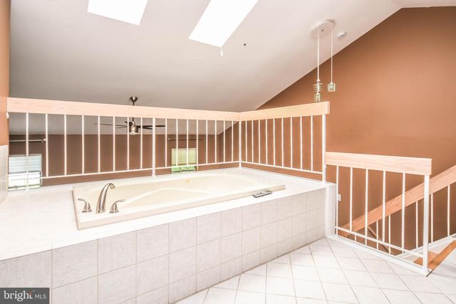 5918 EDSON LN, Rockville, MD 20852