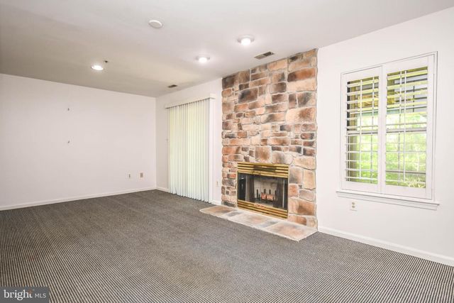 5918 EDSON LN, Rockville, MD 20852