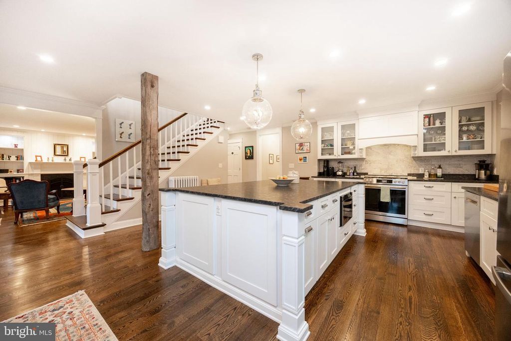 Image 11 of property listing at 57 GRUBB RD, Malvern, PA 19355