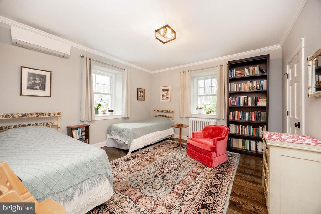 Image 18 of property listing at 57 GRUBB RD, Malvern, PA 19355