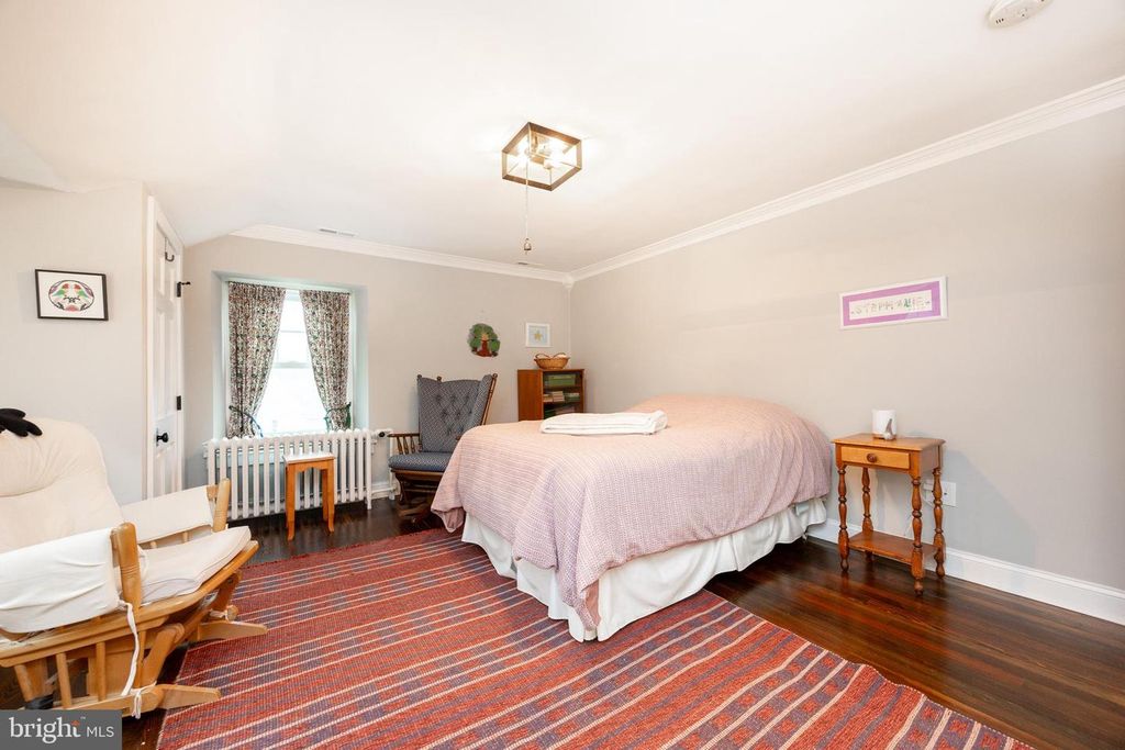 Image 27 of property listing at 57 GRUBB RD, Malvern, PA 19355