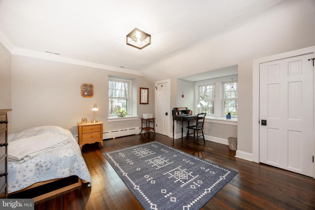 Image 28 of property listing at 57 GRUBB RD, Malvern, PA 19355