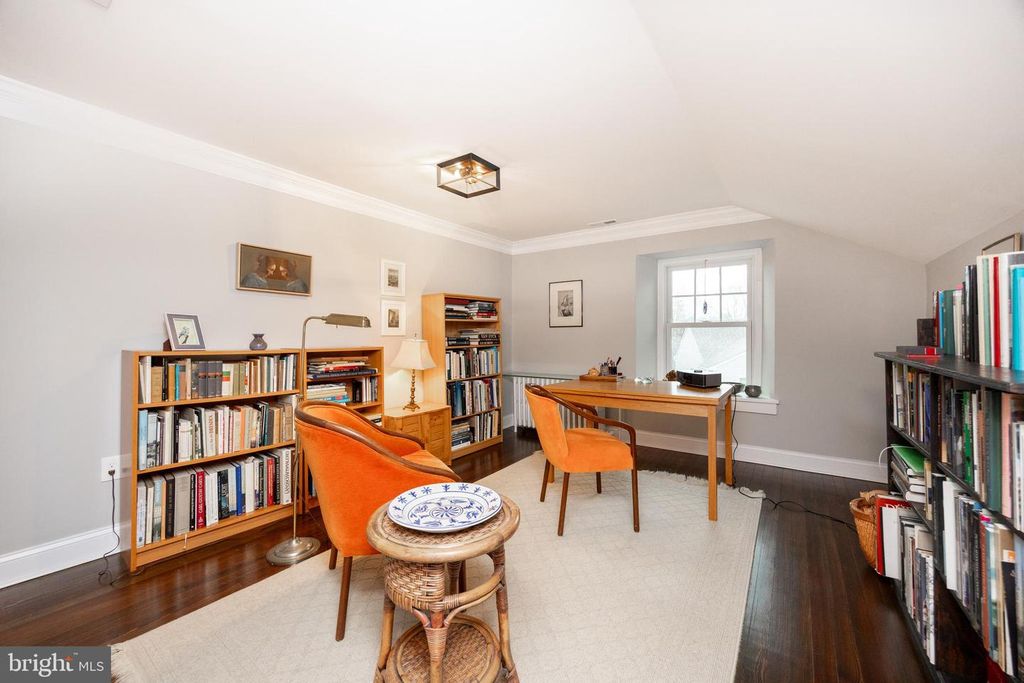 Image 30 of property listing at 57 GRUBB RD, Malvern, PA 19355