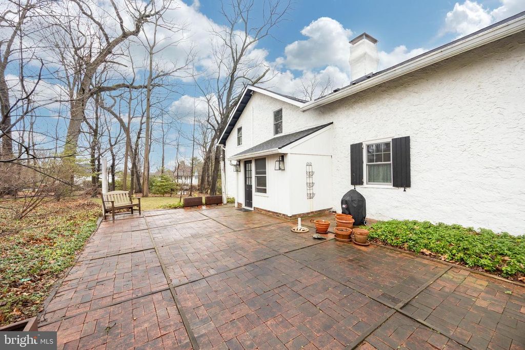 Image 33 of property listing at 57 GRUBB RD, Malvern, PA 19355