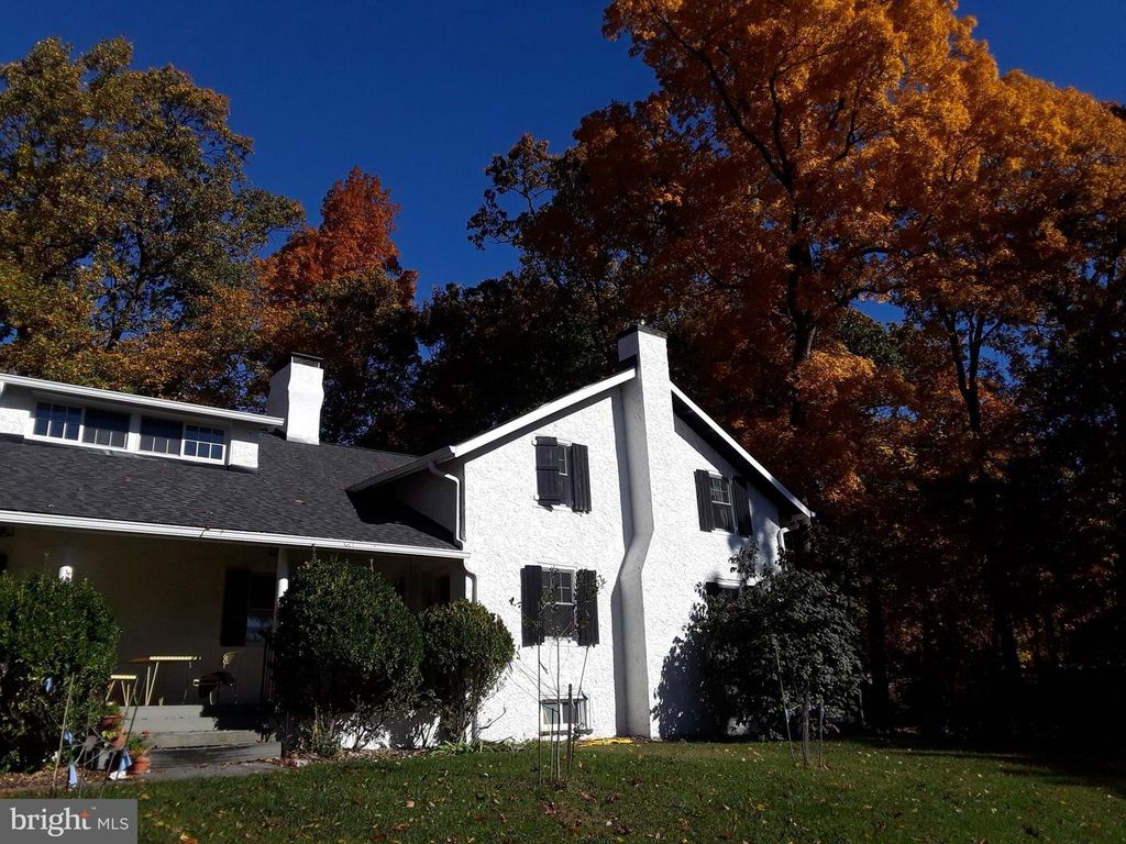 Image 44 of property listing at 57 GRUBB RD, Malvern, PA 19355