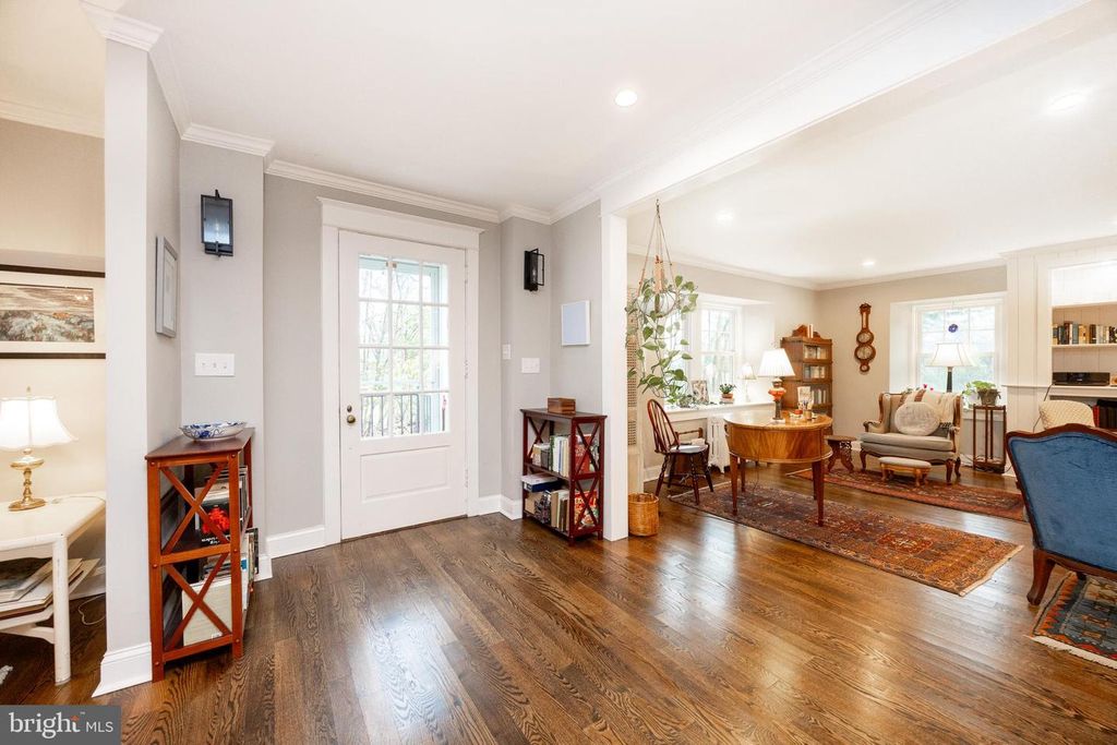 Image 8 of property listing at 57 GRUBB RD, Malvern, PA 19355