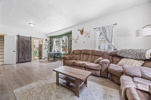 1035 University Drive N, Fargo, ND 58102