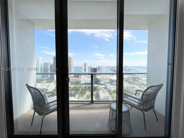 1600 NE 1st Ave 3003, Miami, FL 33132