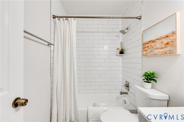 6004 Gatesgreen Dr, Chesterfield, VA 23832
