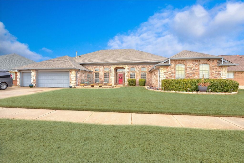 9205 SW 25th Street, Oklahoma City, OK 73128