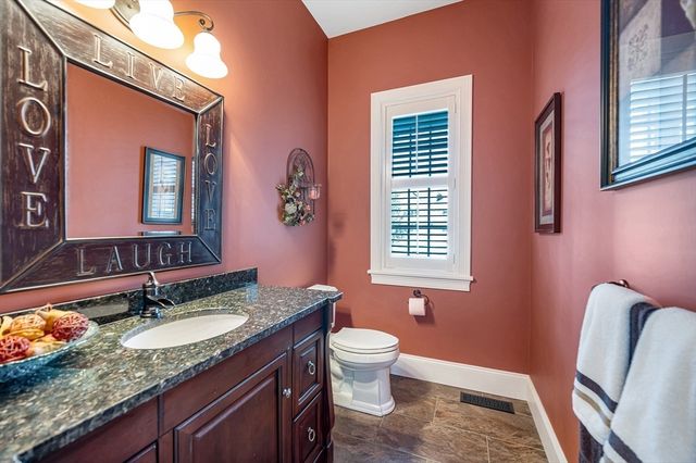 1030 North St, Tewksbury, MA 01876