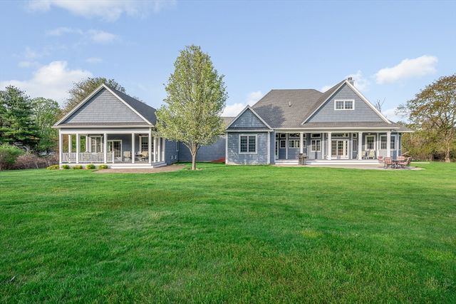 1030 North St, Tewksbury, MA 01876
