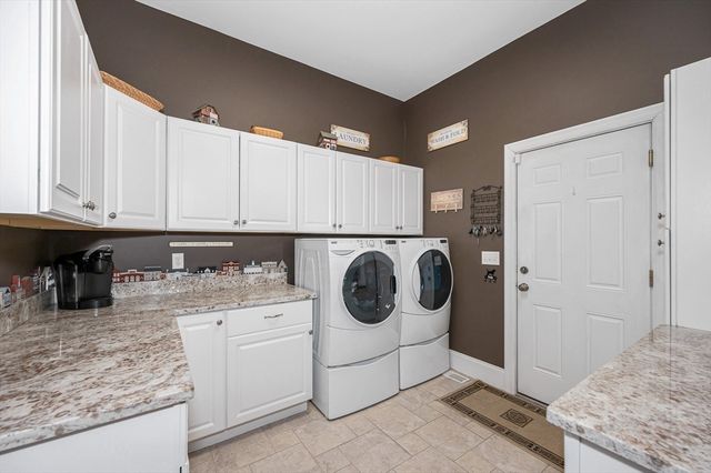 1030 North St, Tewksbury, MA 01876