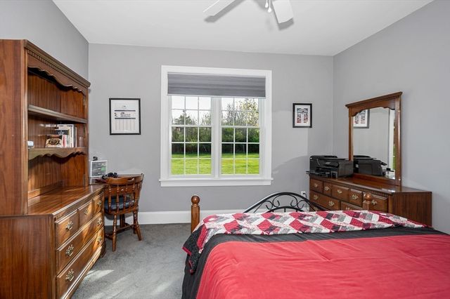 1030 North St, Tewksbury, MA 01876
