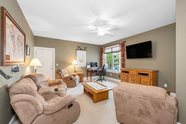 1030 North St, Tewksbury, MA 01876