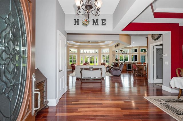 1030 North St, Tewksbury, MA 01876