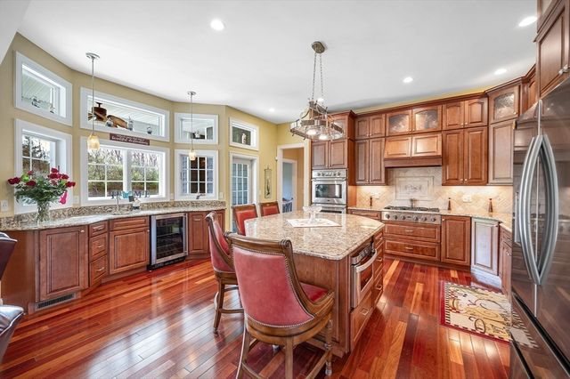 1030 North St, Tewksbury, MA 01876