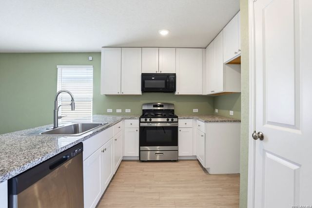 10534 BORLAUG ST, Converse, TX 78109