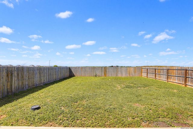 10534 BORLAUG ST, Converse, TX 78109