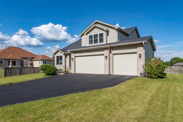 301 English Lane, Winthrop Harbor, IL 60096