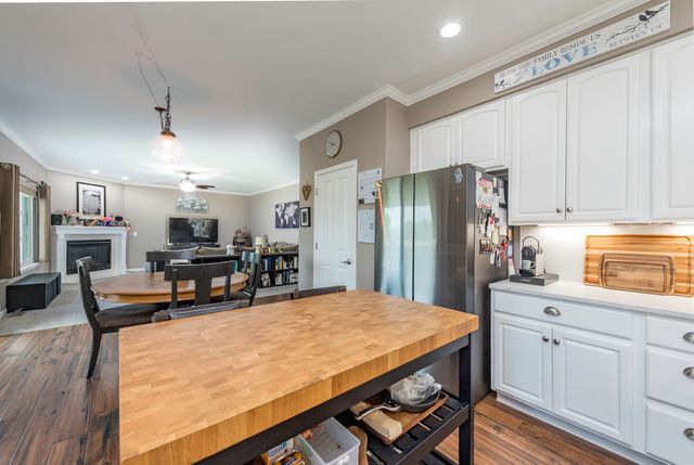 301 English Lane, Winthrop Harbor, IL 60096