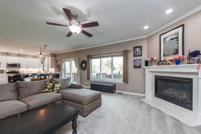 301 English Lane, Winthrop Harbor, IL 60096